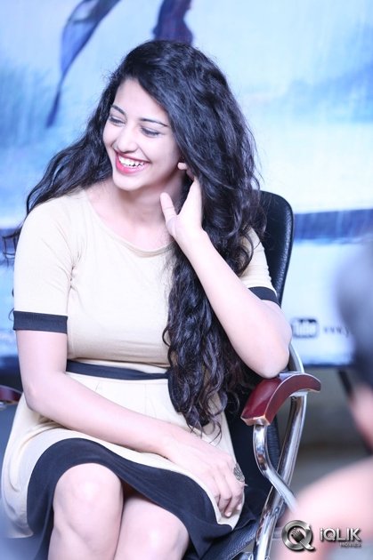 Daksha-Nagarkar-Interview-About-Hora-Hori